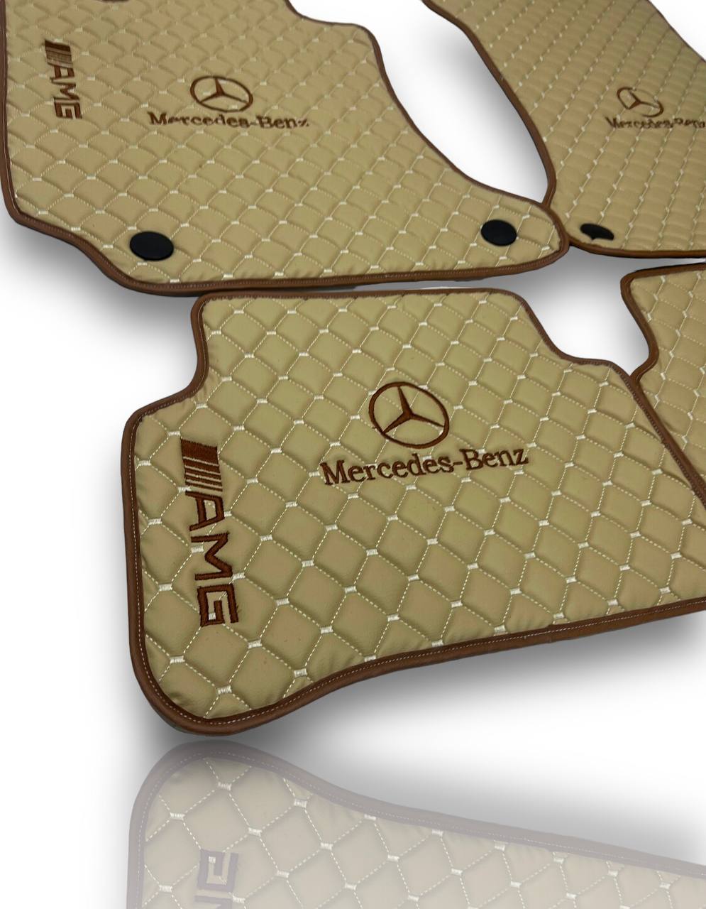 Tapis de sol de luxe en moquette MERCEDES-BENZ | Compatible avec les séries A-B-C-CL-E-EQ-S-SL-G-GL-ML-MAYBACH-R-AMG | Bordure beige & logo