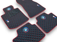 Tappetini auto di lusso in pelle compatibili con BMW | Adatti per Serie 1, 2, 3, 4, 5, 6, 7, 8, X1, X2, X3, X4, X5, X6, X7, XM, Z4, i4, i5, i7, iX, M2, M3, M4, M5, M8 e altri | Pelle nera e cuciture rosse