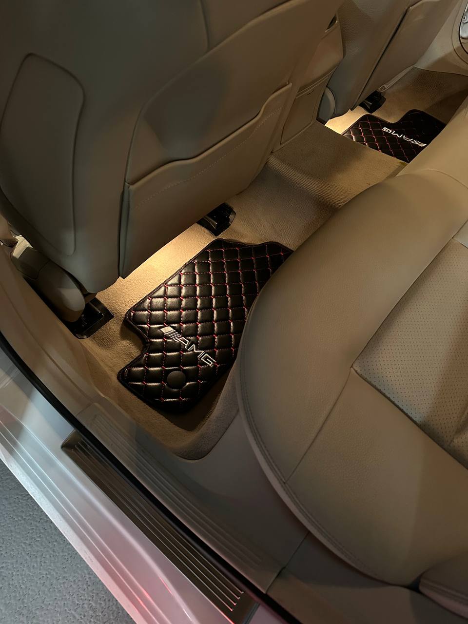 MERCEDES-BENZ Leather Luxury Car Floor Mats | Fits A-B-C-CL Series-E-EQ Series-S-SL Series-G-GL Series-ML-MAYBACH-R-AMG Models | Black Leather & Red Stitch