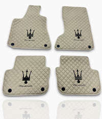 Tapis de sol de voiture de luxe en cuir compatibles avec Maserati | Conviennent aux modèles Ghibli, Quattroporte, GranTurismo, GranCabrio, Levante, Grecale, MC20, MCPURA, 4200 GT et autres | Cuir beige et coutures beiges