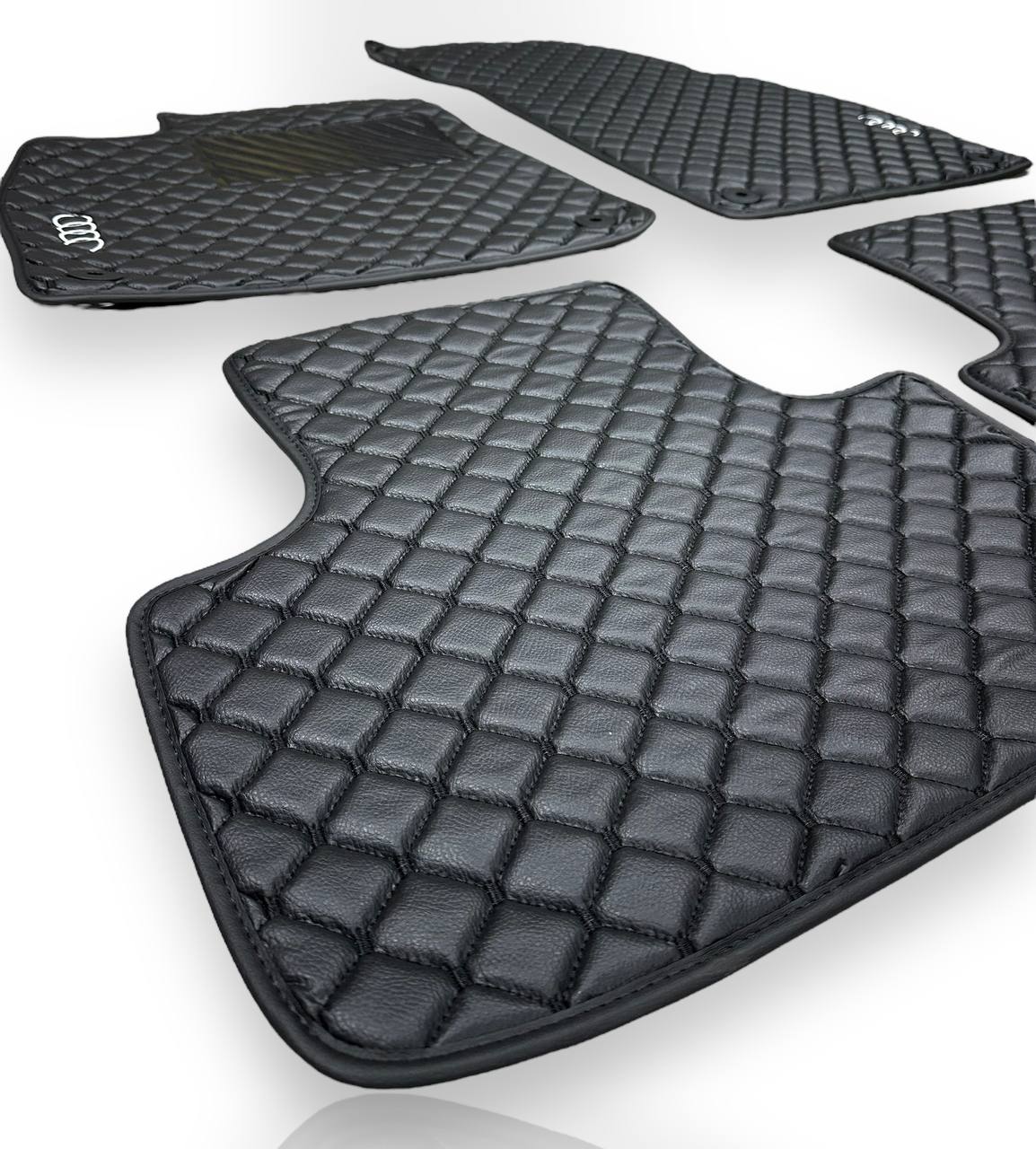 AUDİ Leather Luxury Car Floor Mats | Fits A1-A3-A4-A5-A6-A7-A8-Q2-Q3-Q4-Q5-Q7-Q8-S-RS-TT-R8-E Tron Models | Black Leather & Black Stitch