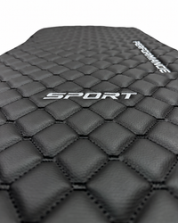 Tapis de sol de luxe en cuir pour voiture compatibles avec Mercedes-Benz | Conviennent aux classes A, B, C, E, S, G, ainsi qu'aux modèles CLA, CLE, CLS, GLA, GLB, GLC, GLE, GLS, SL, EQ, AMG, Maybach et autres | Cuir noir et surpiqûres noires