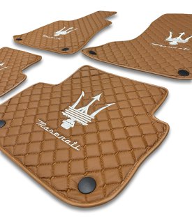 MASERATİ Tappetini per Auto di Lusso in Pelle | Adatto per Modelli Ghibli-Quattroporte-GranCabrio-GranTurismo-Levante-Grecale-MC20 | Pelle Marrone e Cuciture Marroni