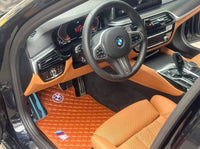 Luxus-Autofußmatten aus Leder, passend für BMW | Für die 1er-, 2er-, 3er-, 4er-, 5er-, 6er-, 7er- und 8er-Reihe, X1, X2, X3, X4, X5, X6, X7, XM, Z4, i4, i5, i7, iX, M2, M3, M4, M5, M8 und weitere | Braunes Leder und braune Nähte